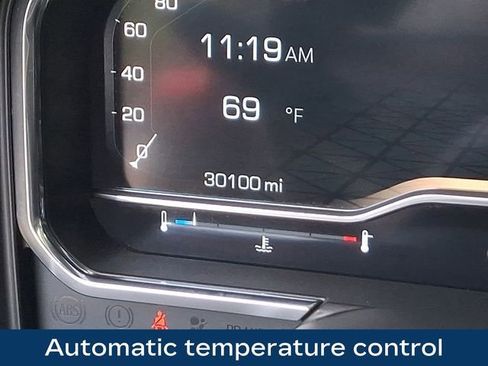 Used 2025 GMC Sierra 2500 AT4X image 6