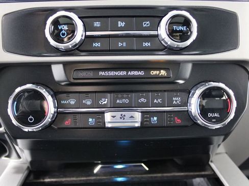 Used 2022 Ford F450 Lariat w/ Lariat Ultimate Package image 26