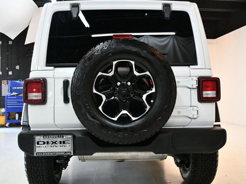 Used 2021 Jeep Wrangler Sport w/ Sun And Sound Package image 14