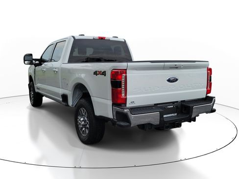 Used 2025 Ford F350 Lariat AWD/4WD image 4