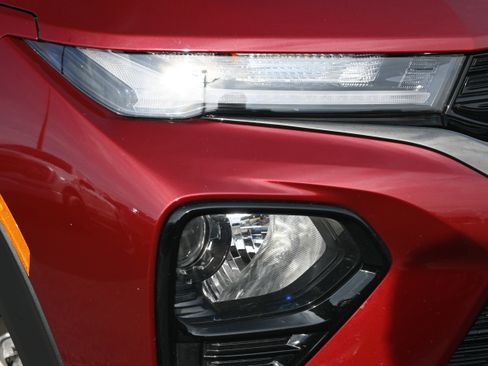 Used 2023 Chevrolet TrailBlazer RS image 12