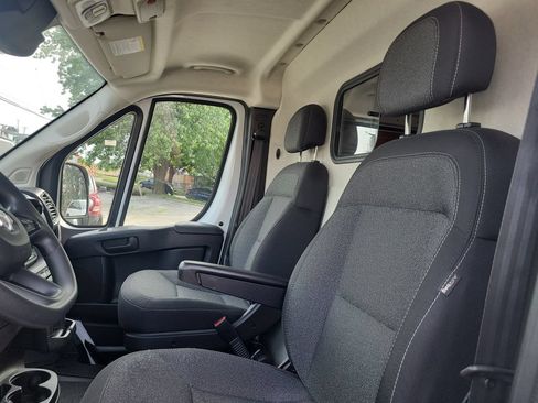 Used 2023 RAM ProMaster 3500 w/ Lane Management Group FWD image 15