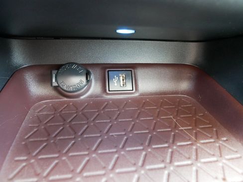 Used 2023 Toyota RAV4 Limited w/ Limited Grade Weather Package AWD/4WD image 33