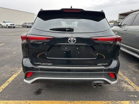 Used 2024 Toyota Highlander XSE image 14