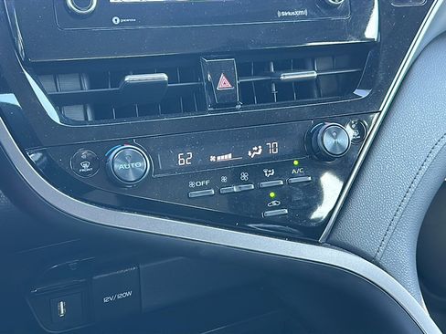 Used 2024 Toyota Camry LE image 32