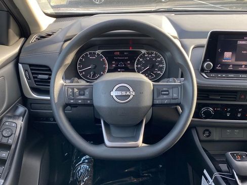 New 2026 Nissan Rogue S image 18