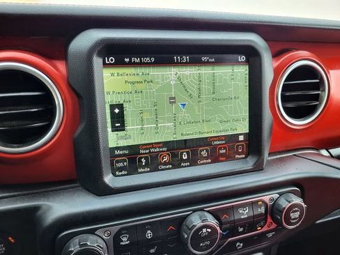 Used 2019 Jeep Wrangler Unlimited Rubicon w/ Dual Top Group AWD/4WD image 16