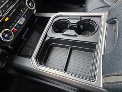 Used 2022 Ford F350 Platinum w/ Tremor Off-Road Package image 25