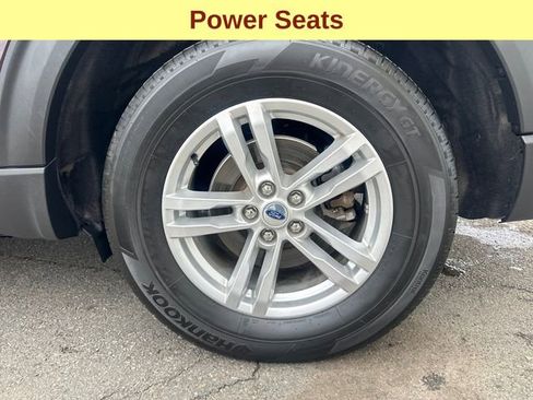 Used 2022 Ford Explorer XLT w/ Equipment Group 202A AWD/4WD image 10