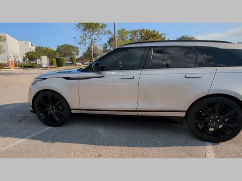 Used 2018 Land Rover Range Rover Velar R-Dynamic SE image 49
