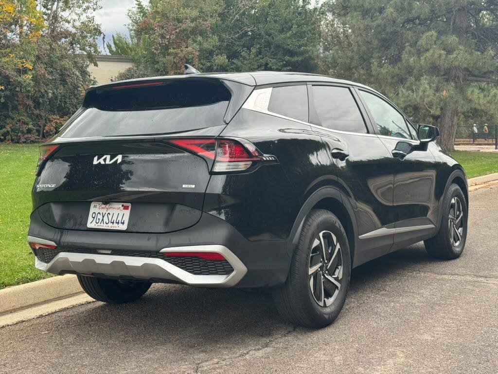 Used 2023 Kia Sportage LX FWD image 3