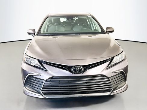 Used 2023 Toyota Camry LE FWD image 2