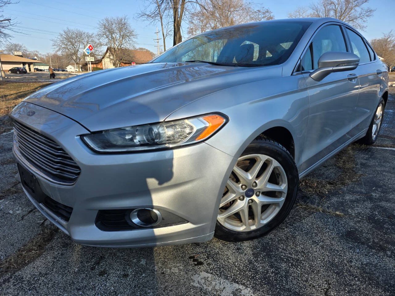 Used 2013 Ford Fusion SE FWD image 1