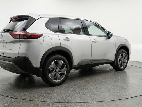 Used 2025 Nissan Rogue SV image 9