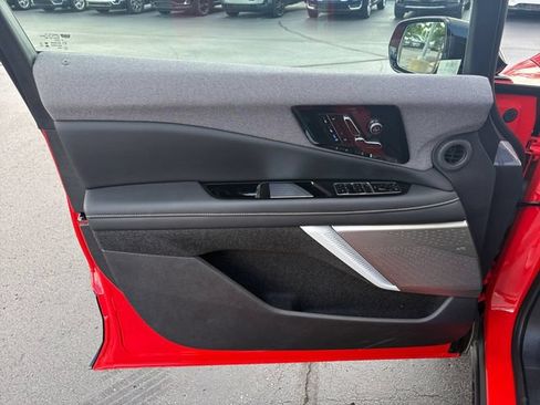 Certified 2026 Cadillac Optiq Sport 2 w/ LPO, Floor Liner Package AWD/4WD image 28