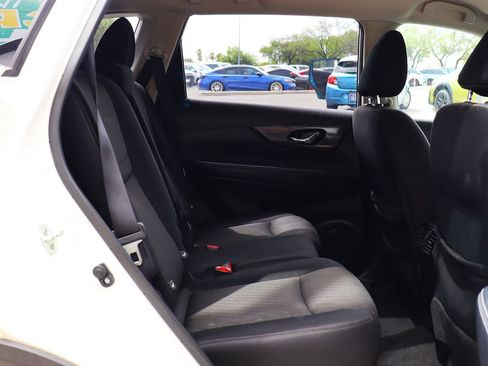 Used 2019 Nissan Rogue SV FWD image 28