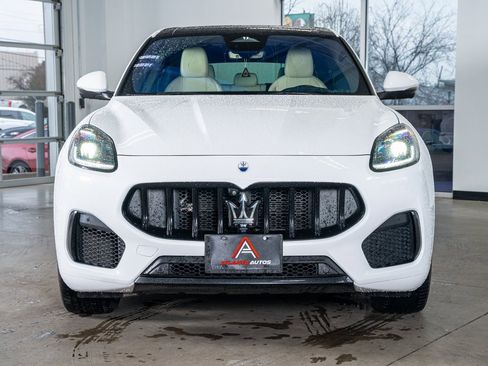 Used 2023 Maserati Grecale Modena image 3