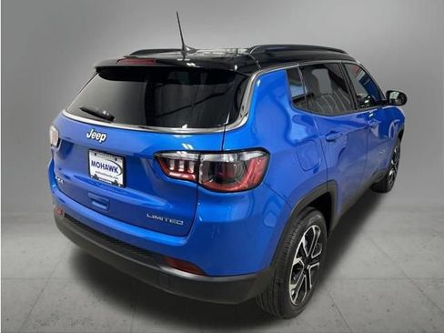 Used 2023 Jeep Compass Limited AWD/4WD image 5