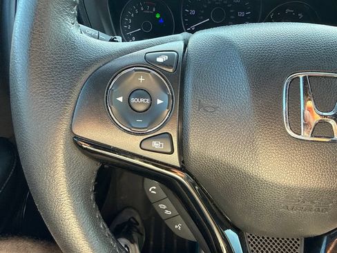 Used 2022 Honda HR-V Sport image 19