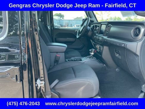 Used 2023 Jeep Wrangler Unlimited Sport AWD/4WD image 20