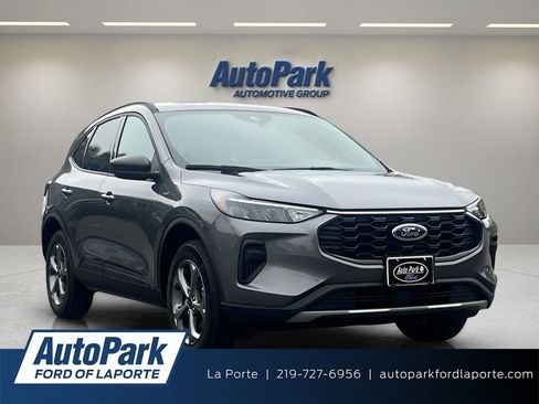 Used 2026 Ford Escape ST-Line AWD/4WD image 1
