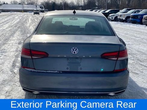 Used 2022 Volkswagen Passat 2.0T image 4