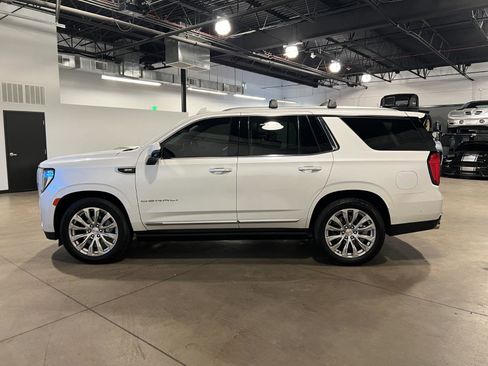 Used 2024 GMC Yukon Denali w/ Denali Reserve Package image 6