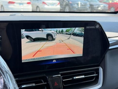 New 2026 Chevrolet TrailBlazer LT FWD image 22