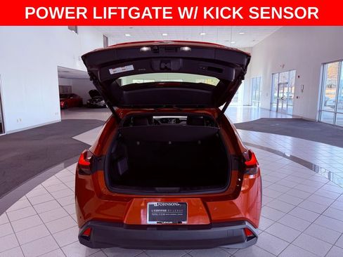 Certified 2020 Lexus UX 200 w/ Premium Package image 7