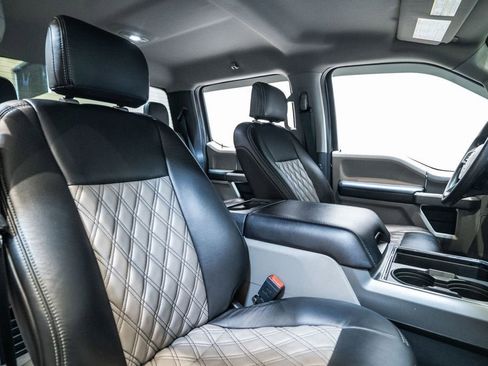 Used 2020 Ford F350 XLT w/ XLT Premium Package image 18