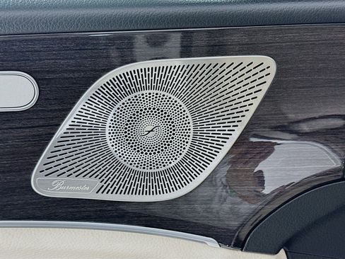 Certified 2022 Mercedes-Benz GLE 350 w/ Premium Package image 19