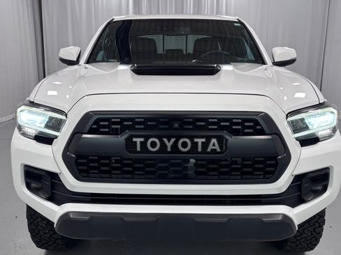 Used 2020 Toyota Tacoma TRD Pro AWD/4WD image 2