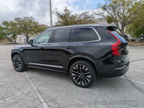New 2026 Volvo XC90 T8 Ultra w/ Lounge Package AWD/4WD image 4