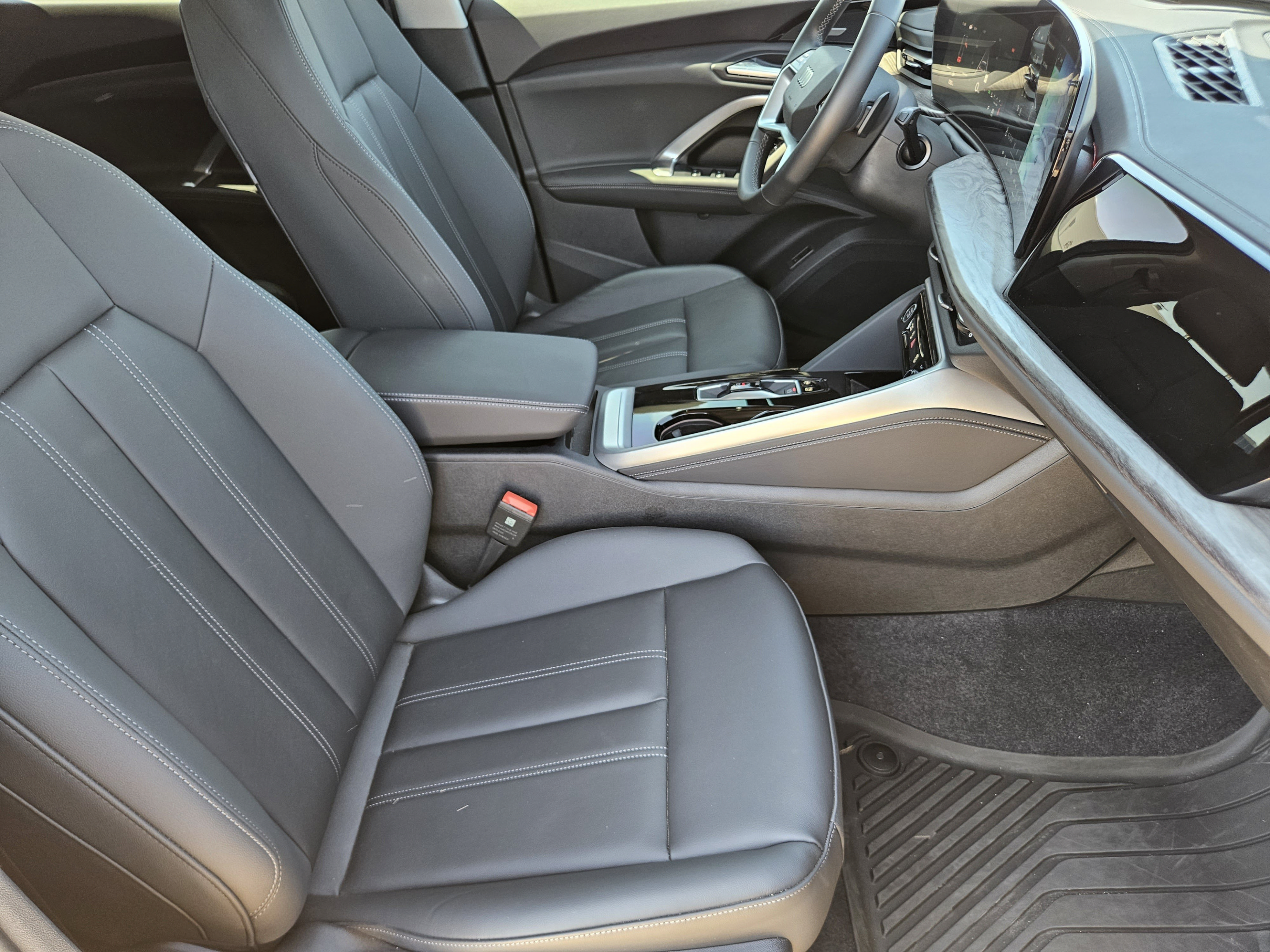 Used 2025 Audi Q5 Premium Plus AWD/4WD image 6