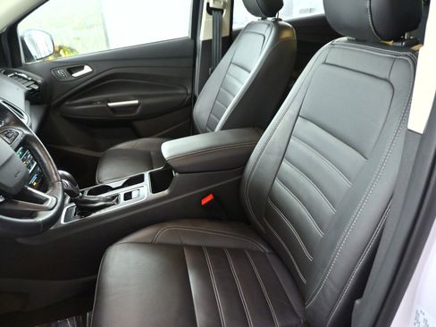 Used 2018 Ford Escape SEL w/ Ford Safe & Smart Package image 8