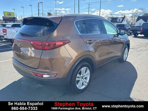 Used 2017 Kia Sportage LX w/ LX Popular Package image 7