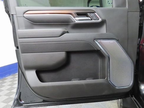 Used 2024 GMC Sierra 2500 Denali w/ Technology Package image 56