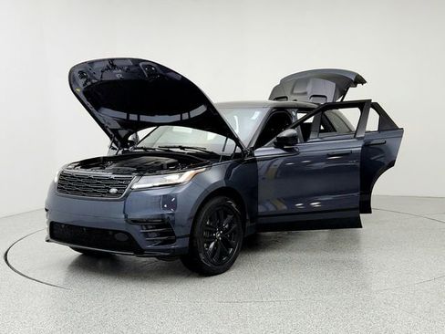 New 2026 Land Rover Range Rover Velar Dynamic SE image 9