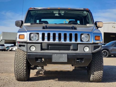 Used 2005 HUMMER H2 SUT w/ Preferred Equipment Group image 2