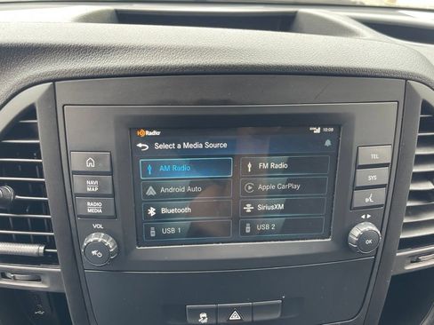 Used 2023 Mercedes-Benz Metris image 21