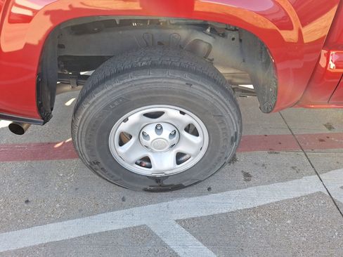 Used 2023 Toyota Tacoma SR image 11