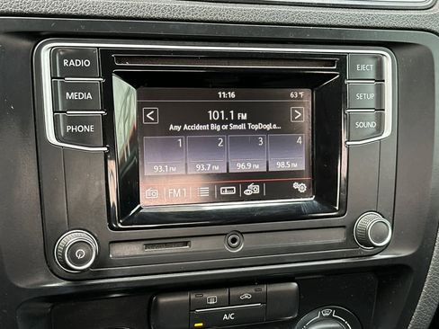 Used 2017 Volkswagen Jetta S FWD image 19