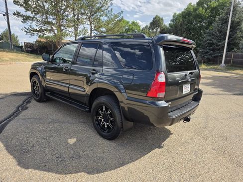 Used 2007 Toyota 4Runner Limited AWD/4WD image 3