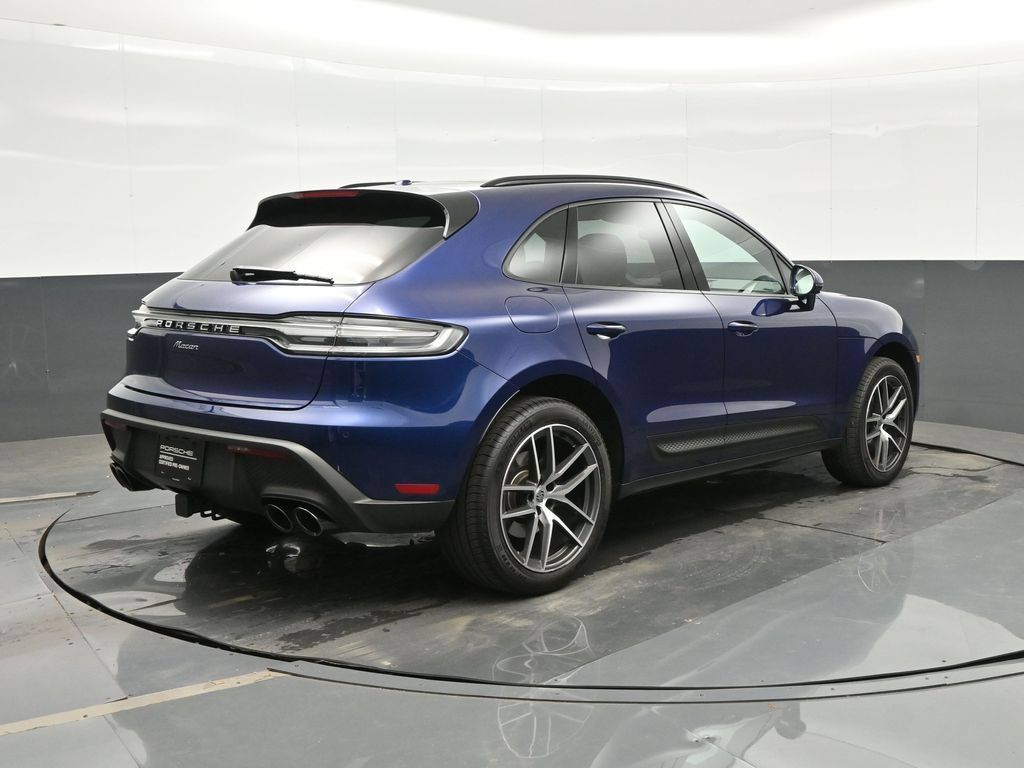 Certified 2026 Porsche Macan AWD/4WD image 7