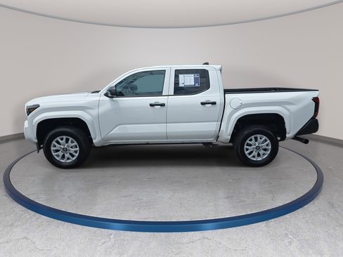 Used 2025 Toyota Tacoma SR RWD image 8