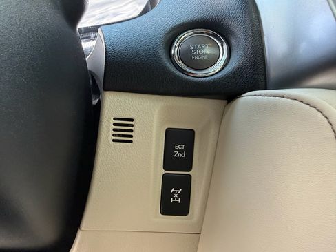 Used 2023 Lexus GX 460 Premium AWD/4WD image 40