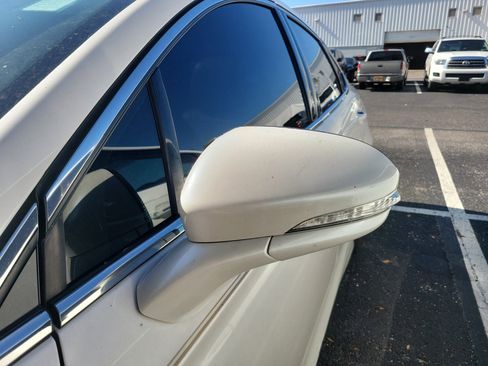 Used 2016 Ford Fusion SE w/ Equipment Group 202A image 6