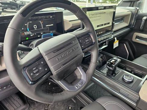 New 2026 GMC Hummer EV 2X image 18