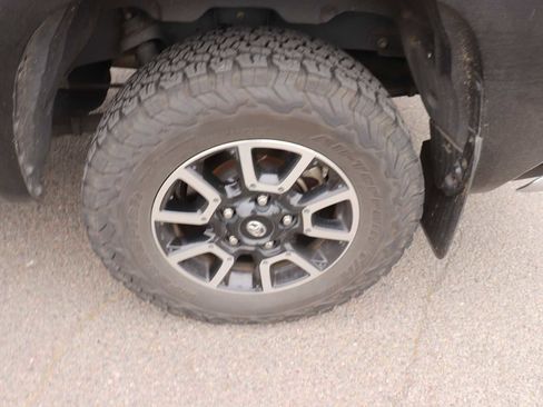 Used 2019 Toyota Tundra SR5 AWD/4WD image 9