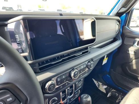 New 2026 Jeep Gladiator Mojave AWD/4WD image 14